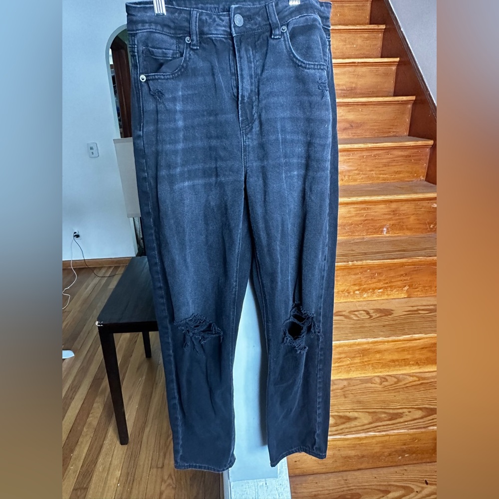 American eagle straight black Jean size 4